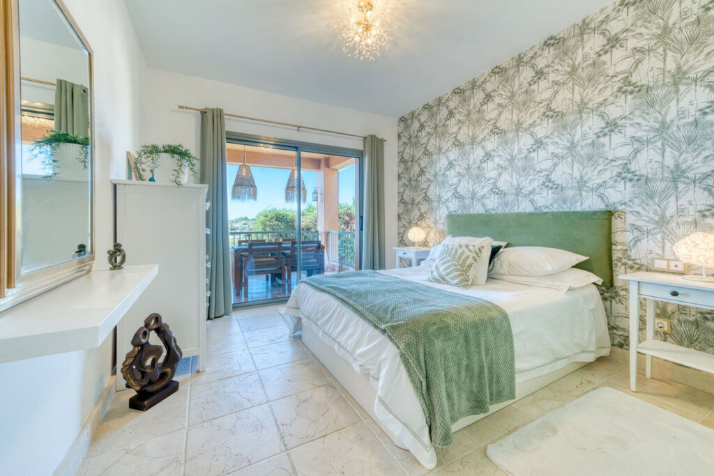 Middle Floor Apartment Estepona Málaga - image 14