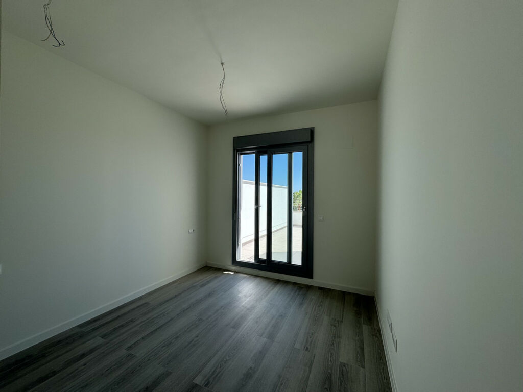 Middle Floor Apartment Estepona Málaga - image 14