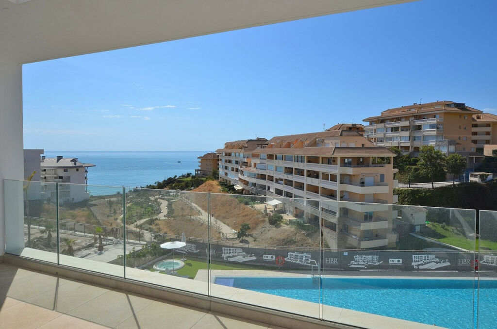 Penthouse Fuengirola Málaga - image 14