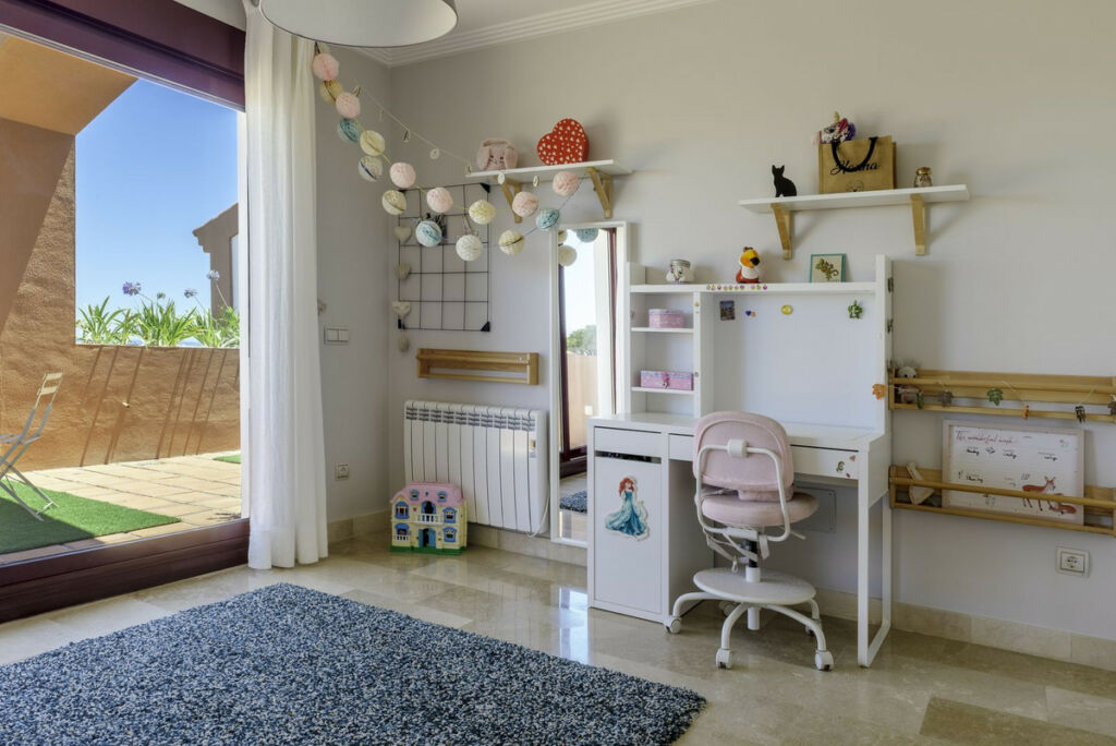 Townhouse Benahavís Málaga - image 15