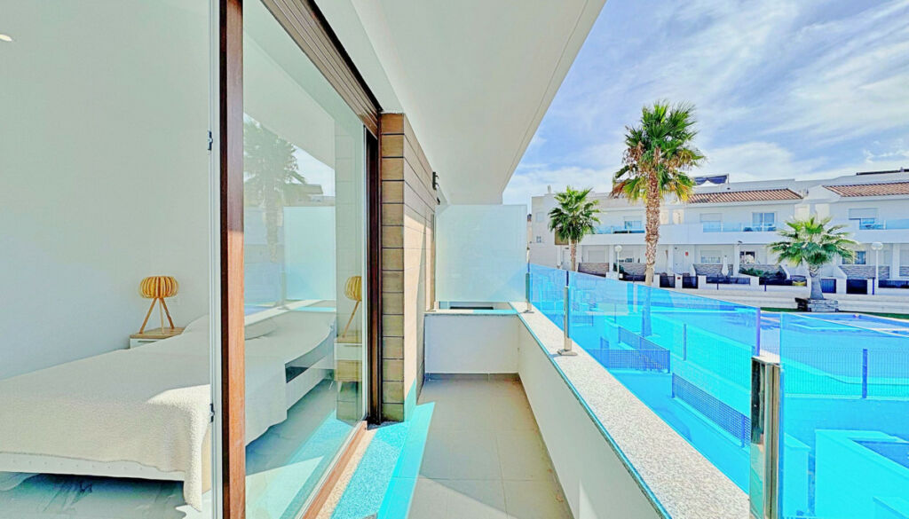 Townhouse Los Balcones Alicante - image 14
