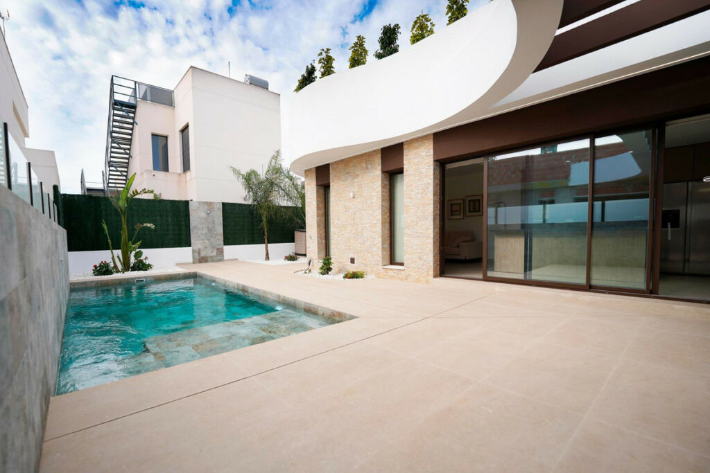 Detached Villa Almoradi Alicante - image 14