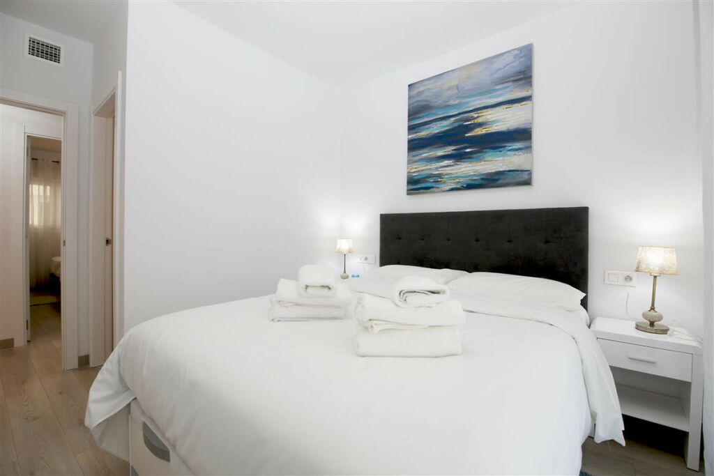Middle Floor Apartment Estepona Málaga - image 14