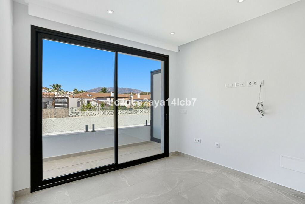 Middle Floor Apartment La Cala de Mijas Málaga - image 14