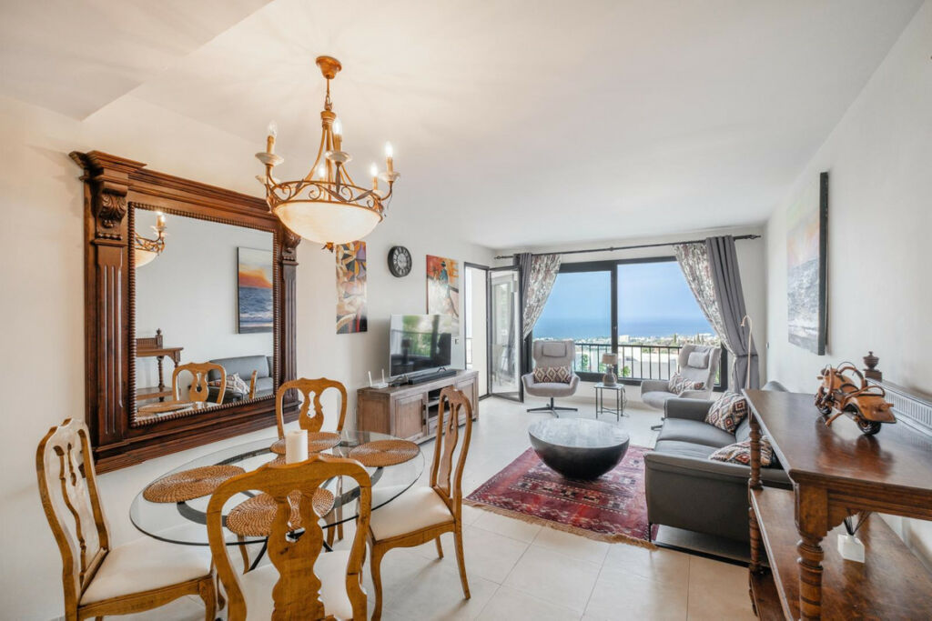 Middle Floor Apartment Altos de los Monteros Málaga - image 15