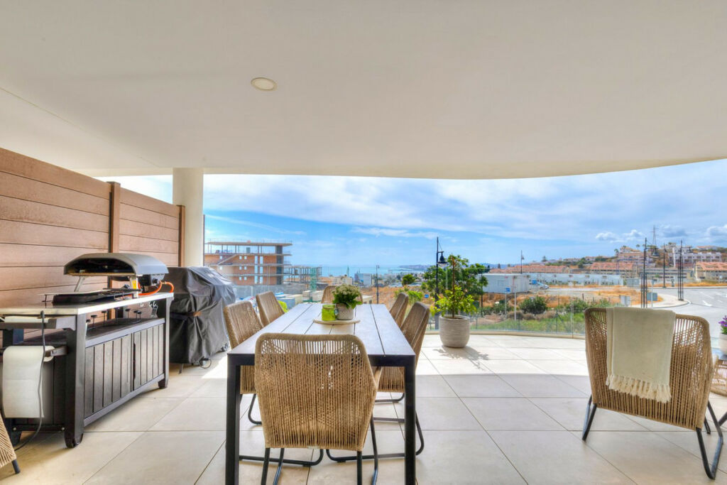 Middle Floor Apartment Fuengirola Málaga - image 15