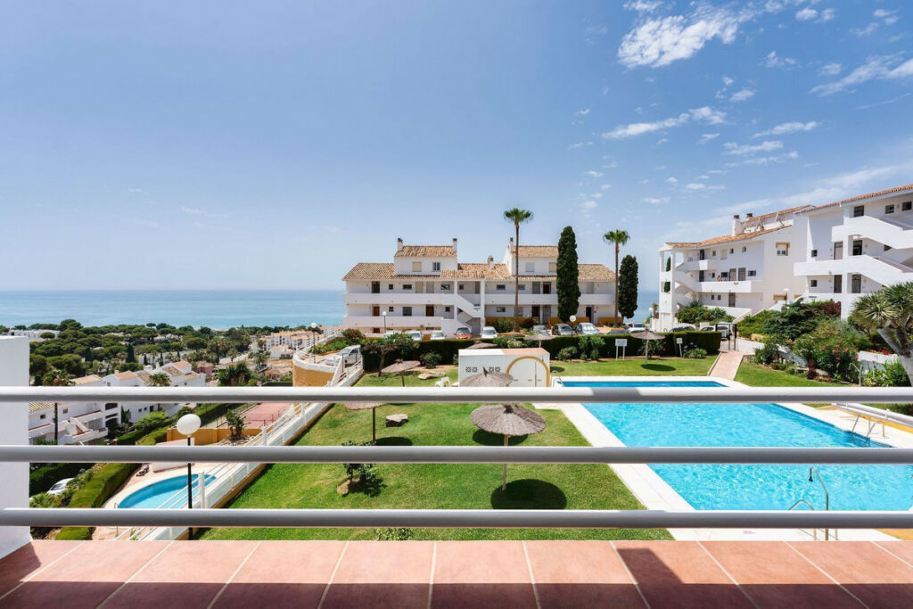 Middle Floor Apartment Riviera del Sol Málaga - image 15