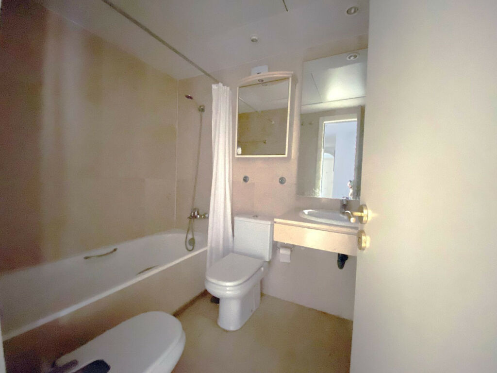 Middle Floor Apartment Manilva Málaga - image 15