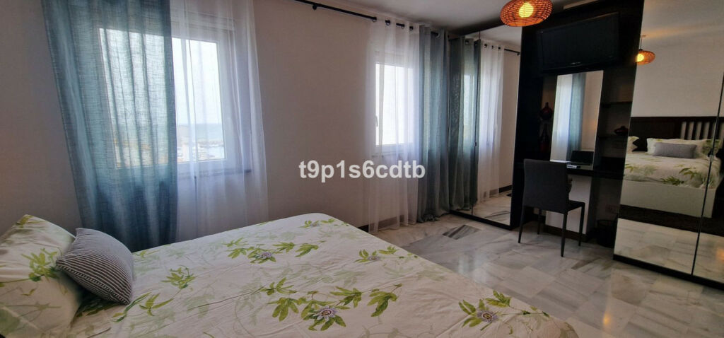 Middle Floor Apartment Puerto Banús Málaga - image 15