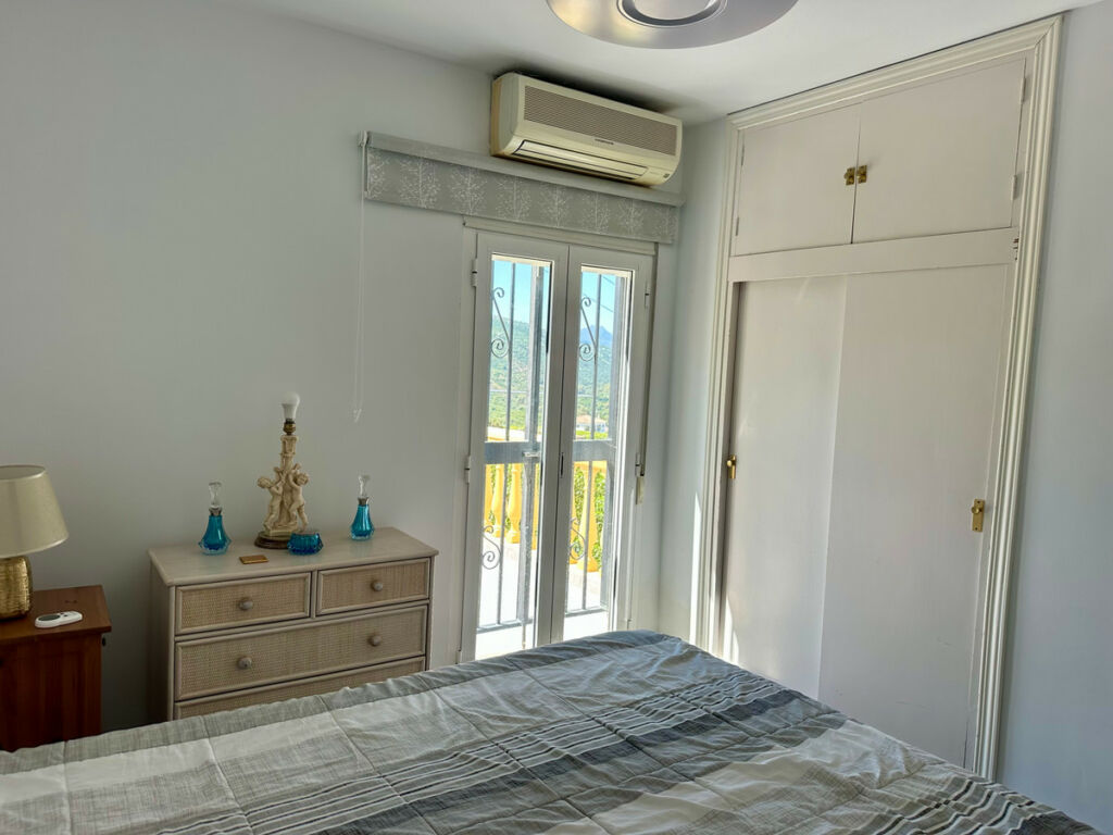 Detached Villa Manilva Málaga - image 15