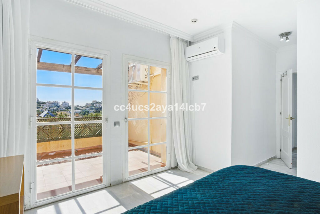 Penthouse Riviera del Sol Málaga - image 15