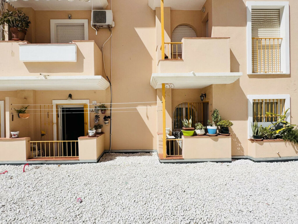 Middle Floor Apartment San Luis de Sabinillas Málaga - image 15