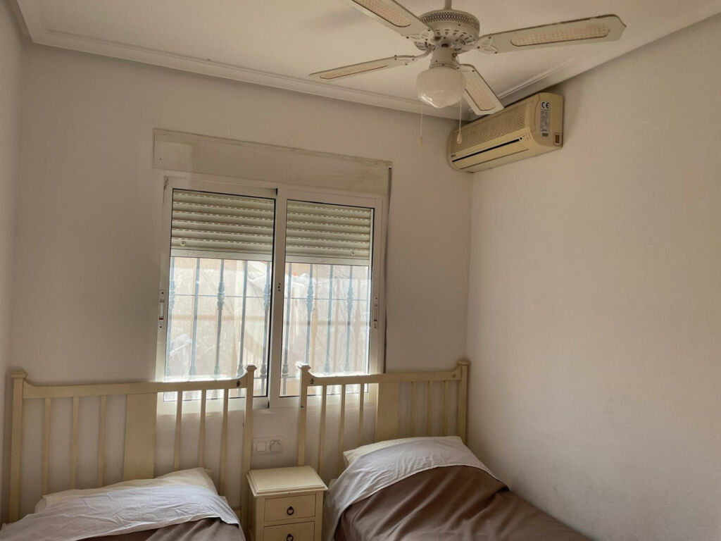 Townhouse Daya Nueva Alicante - image 15