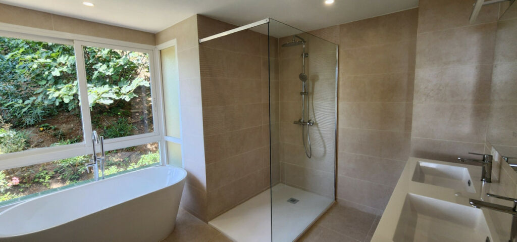 Middle Floor Apartment Calahonda Málaga - image 15