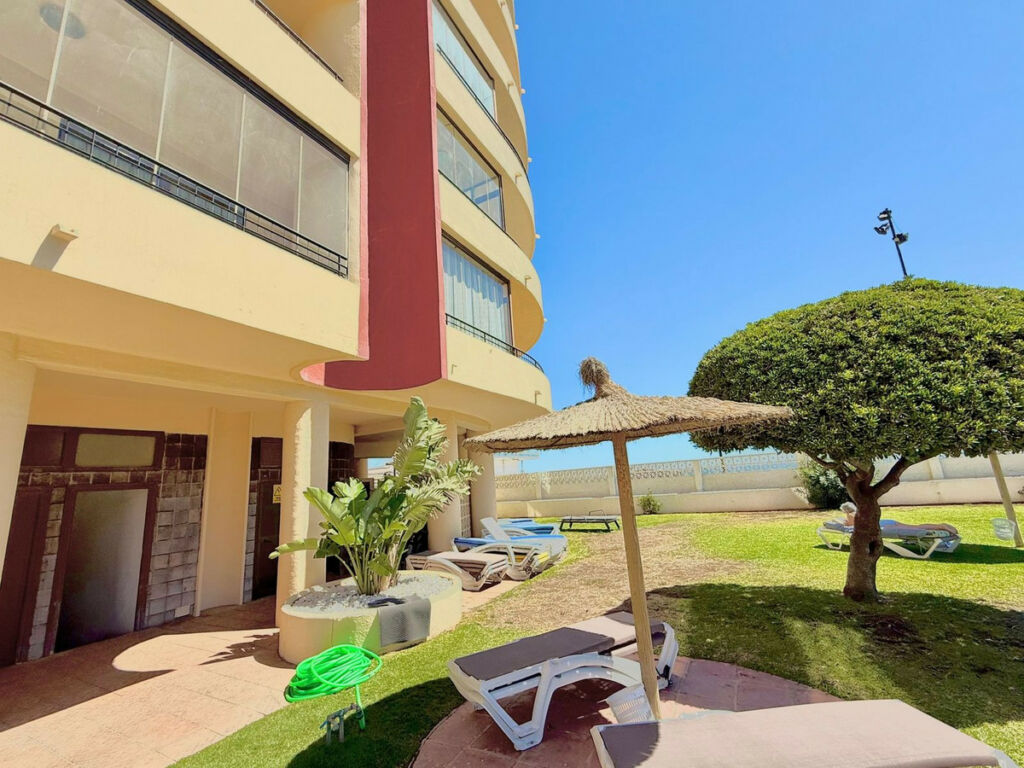 Middle Floor Apartment Fuengirola Málaga - image 15
