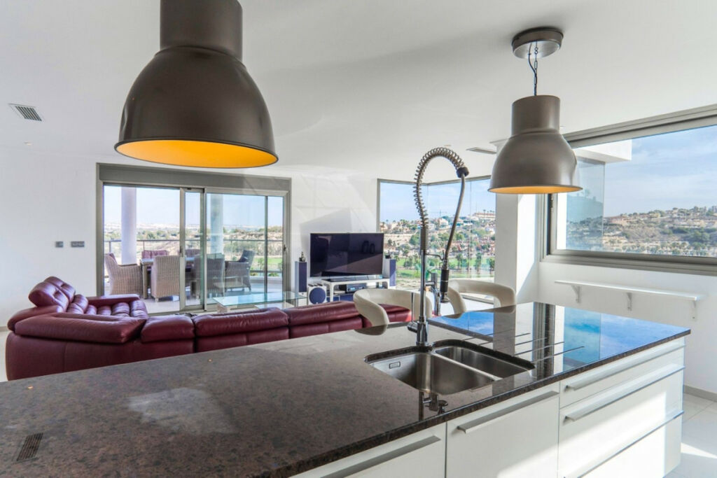 Detached Villa Ciudad Quesada Alicante - image 15