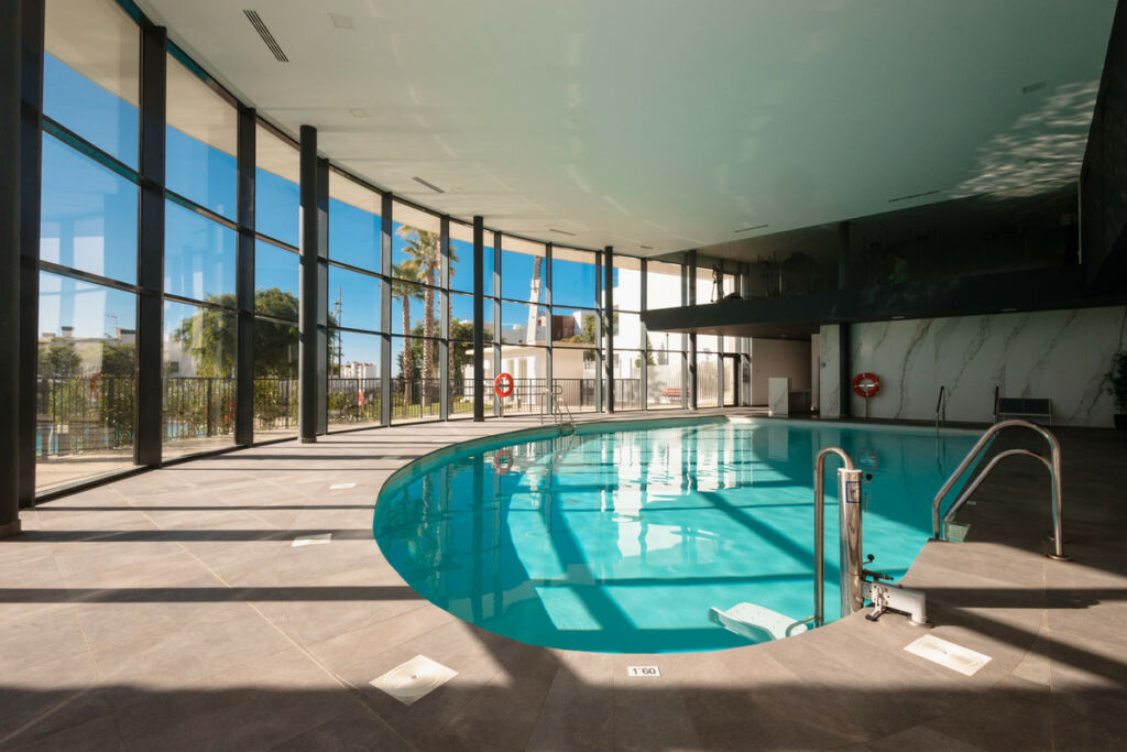 Middle Floor Apartment Estepona Málaga - image 15