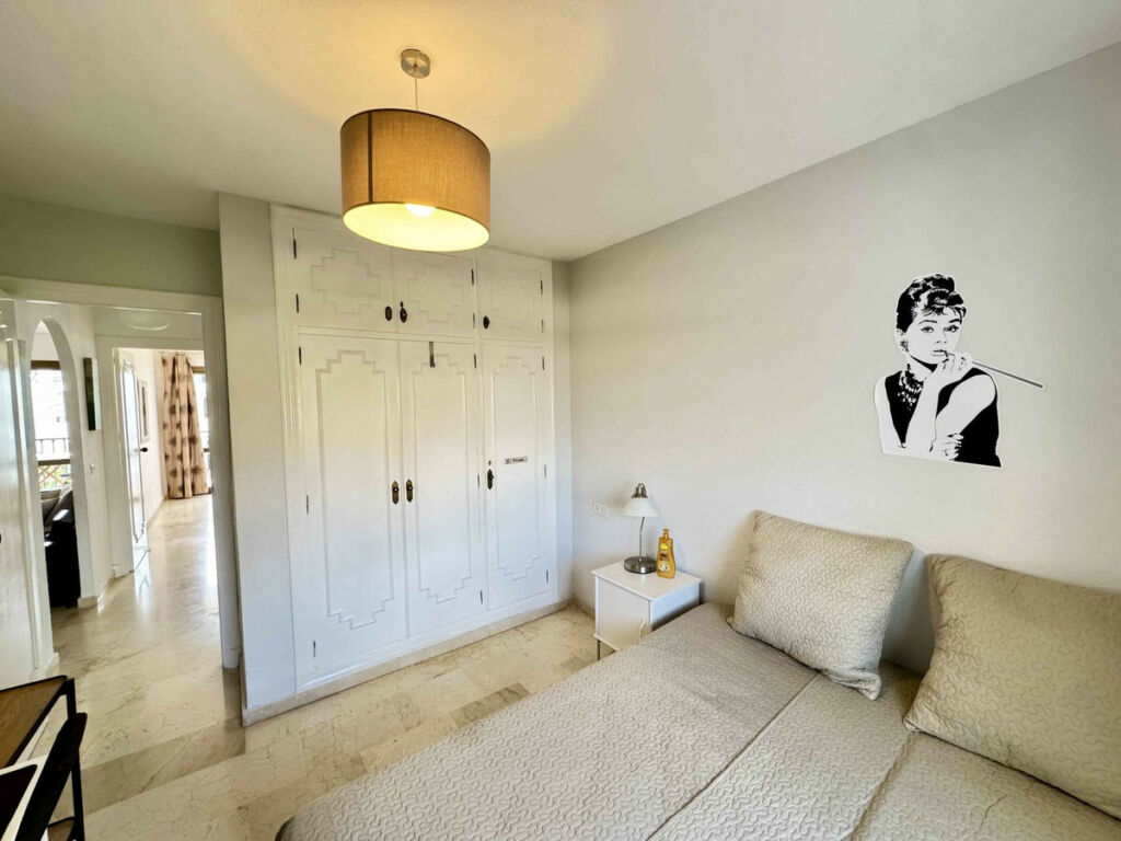 Middle Floor Apartment Riviera del Sol Málaga - image 15