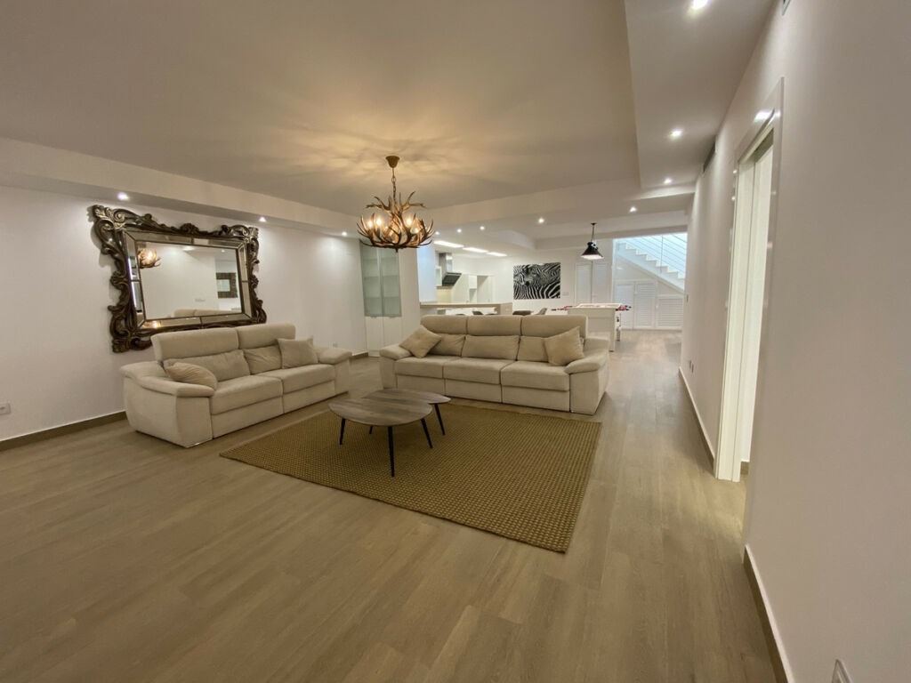 Detached Villa Dehesa de Campoamor Alicante - image 15