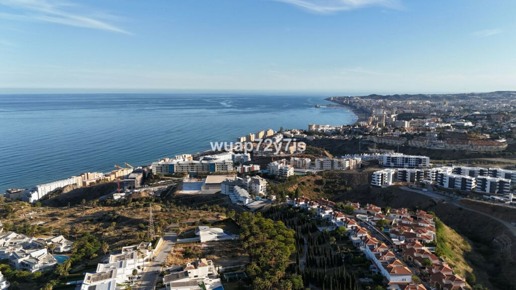 Penthouse Benalmadena Málaga - image 15