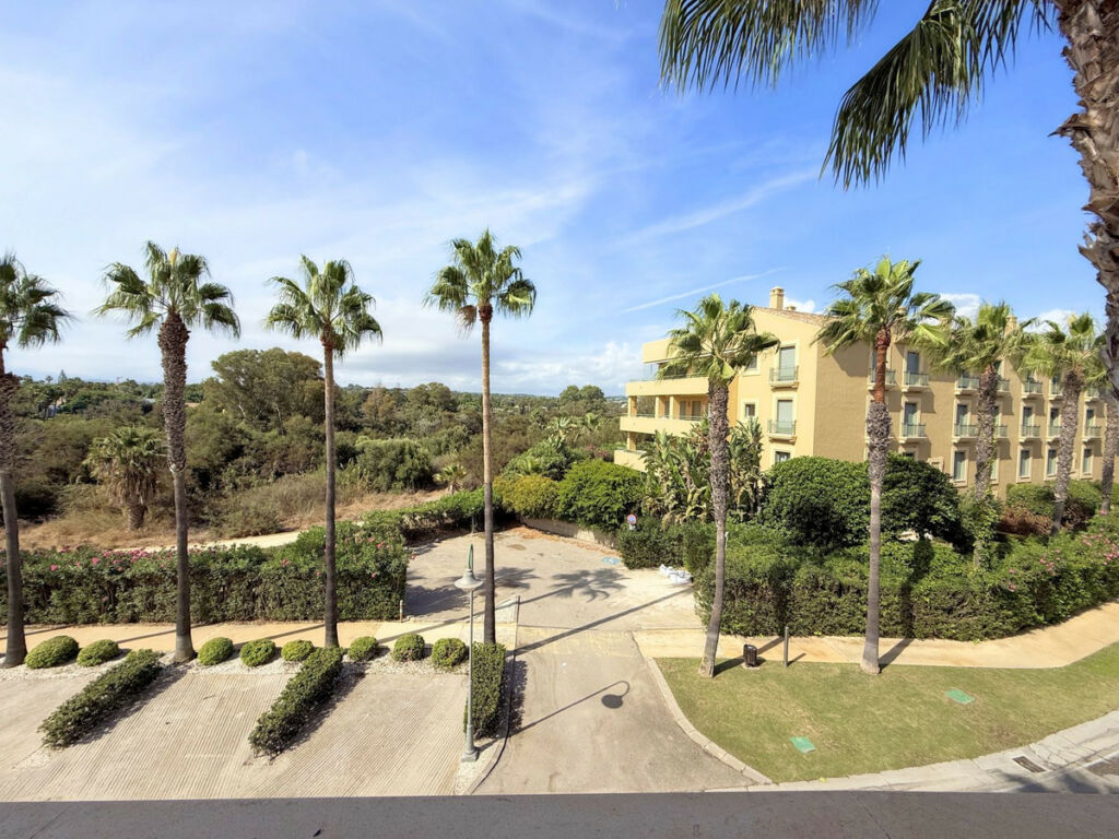 Middle Floor Apartment Sotogrande Puerto Cádiz - image 42