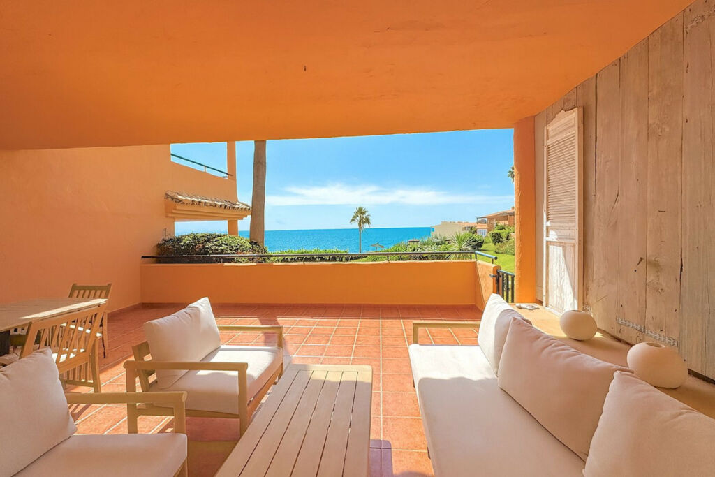 Townhouse Estepona Málaga - image 15