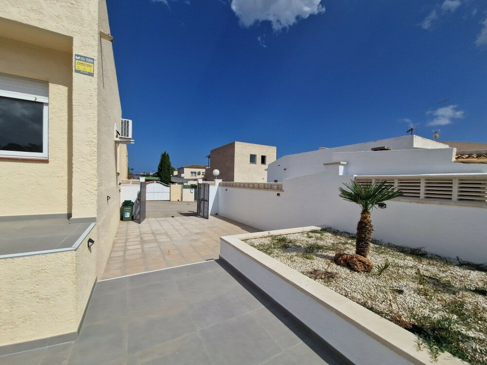 Semi-Detached House La Nucia Alicante - image 15