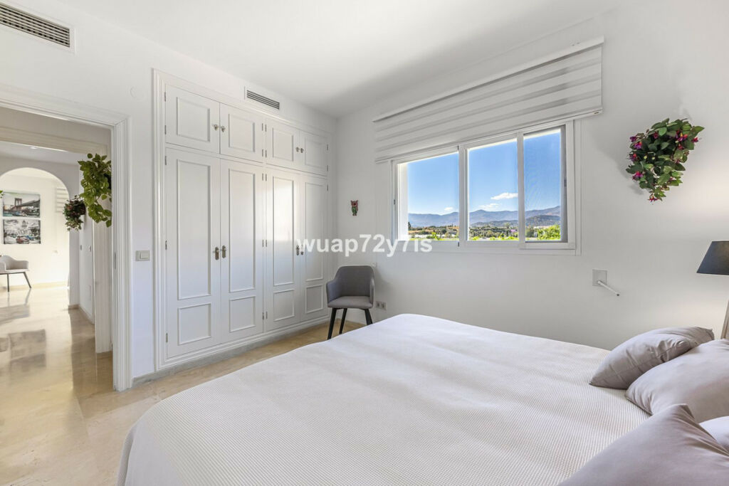 Penthouse Estepona Málaga - image 15