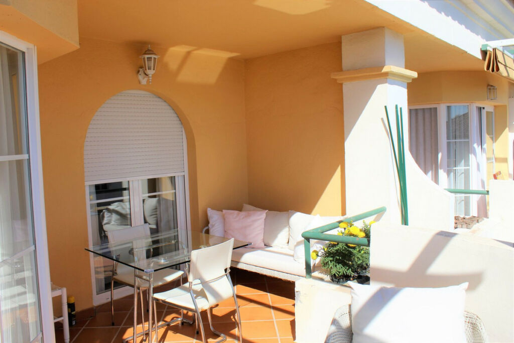 Middle Floor Apartment Nueva Andalucía Málaga - image 15
