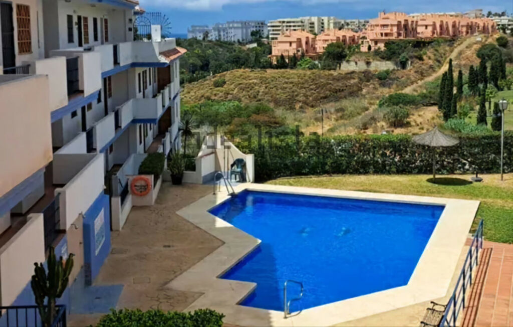 Ground Floor Apartment El Faro Málaga - image 15