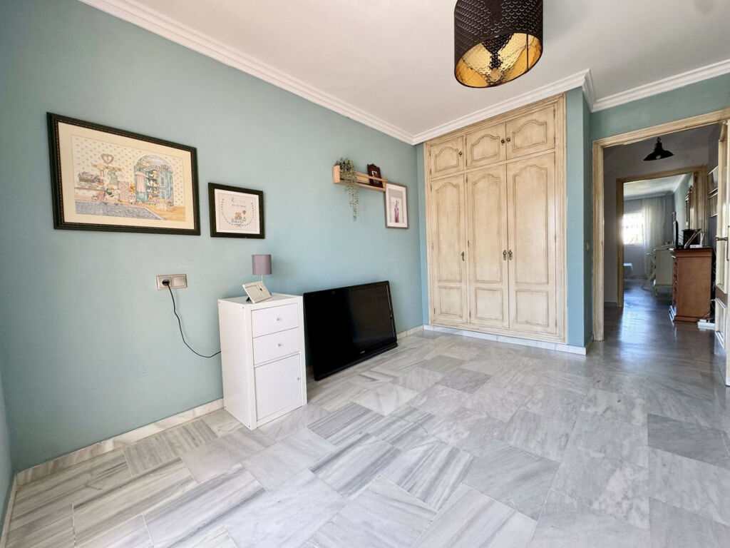 Semi-Detached House Las Lagunas Málaga - image 15
