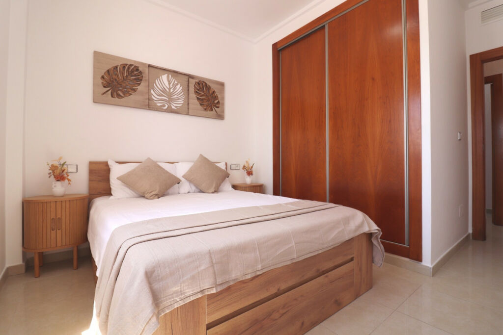 Ground Floor Apartment Dona Pepa Alicante - image 15