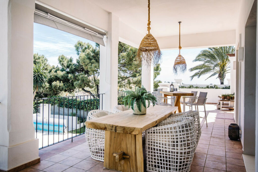 Detached Villa Estepona Málaga - image 15