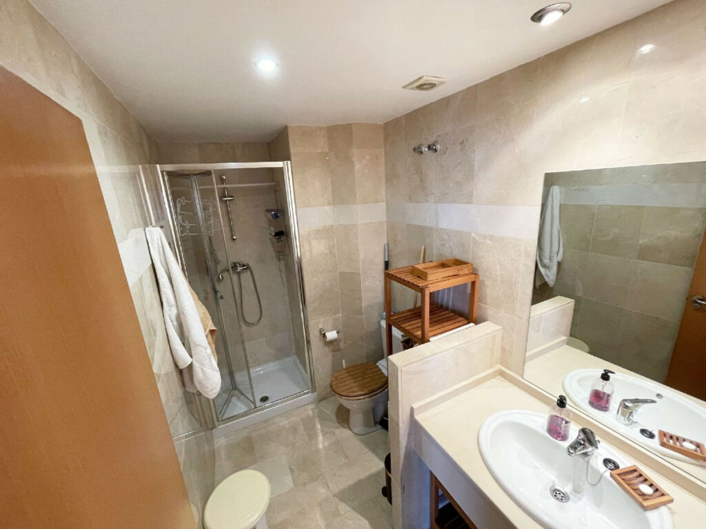 Middle Floor Apartment Calpe Alicante - image 15