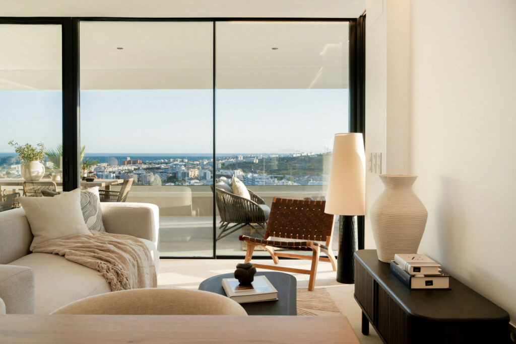 Middle Floor Apartment Estepona Málaga - image 16