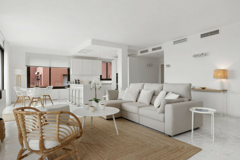 Middle Floor Apartment La Mairena Málaga - image 14