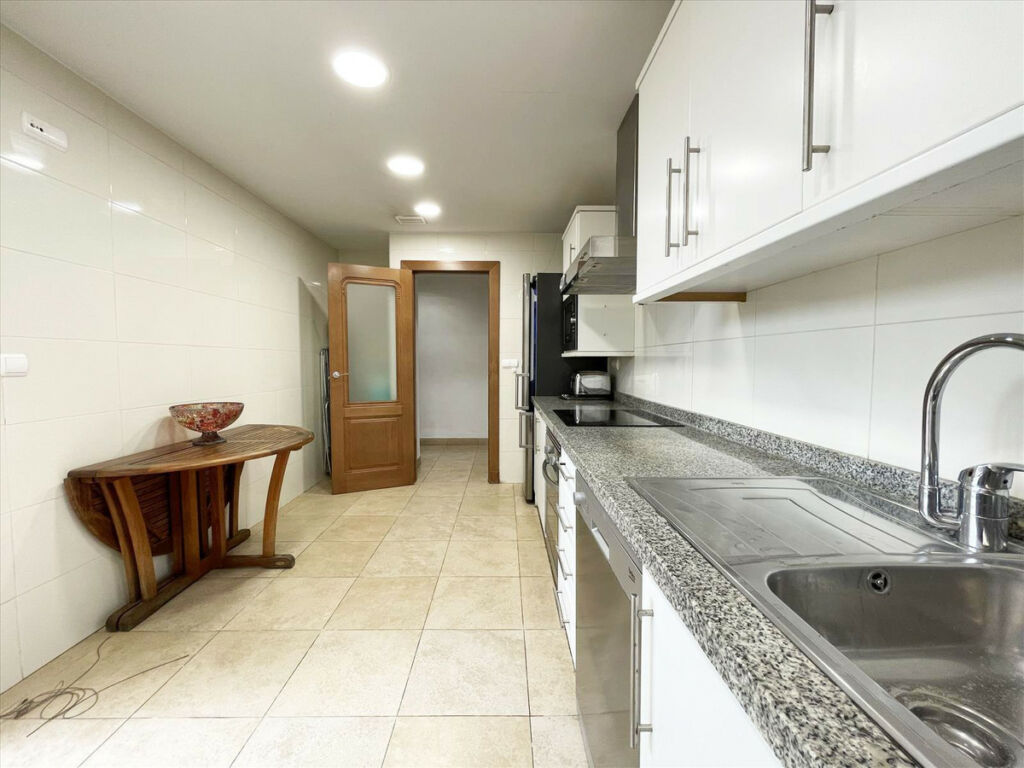 Middle Floor Apartment Calpe Alicante - image 15