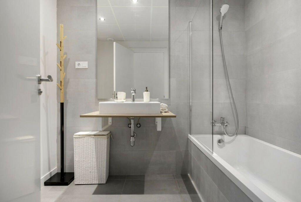 Middle Floor Apartment Selwo Málaga - image 15