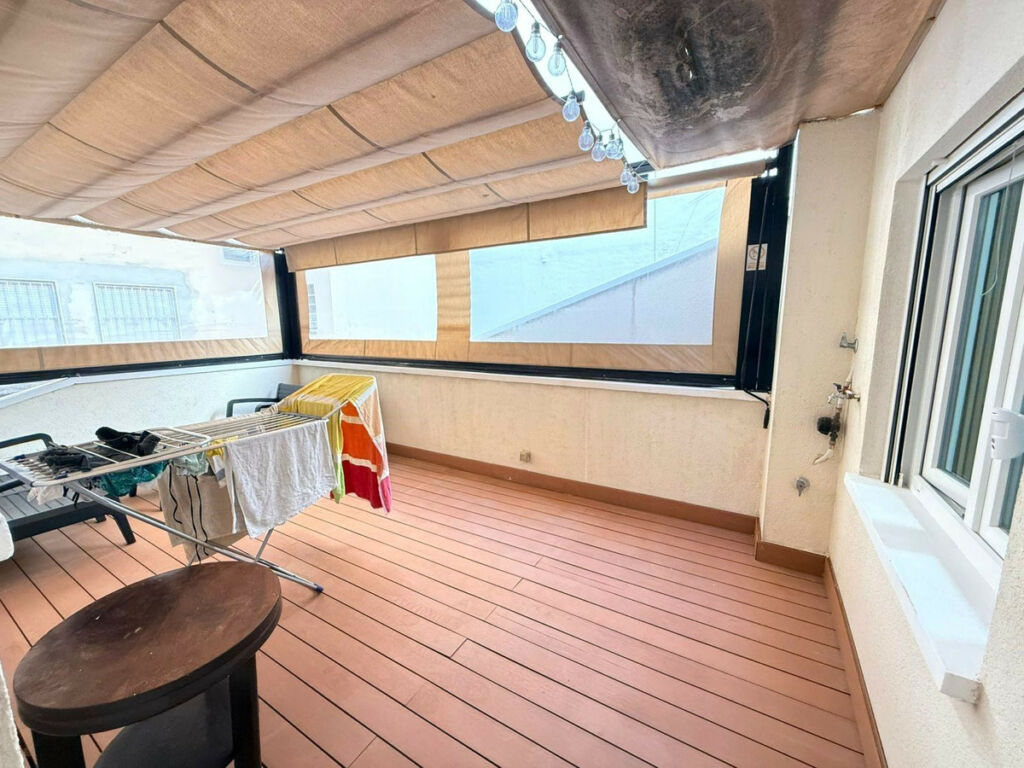 Middle Floor Apartment Torrevieja Alicante - image 15