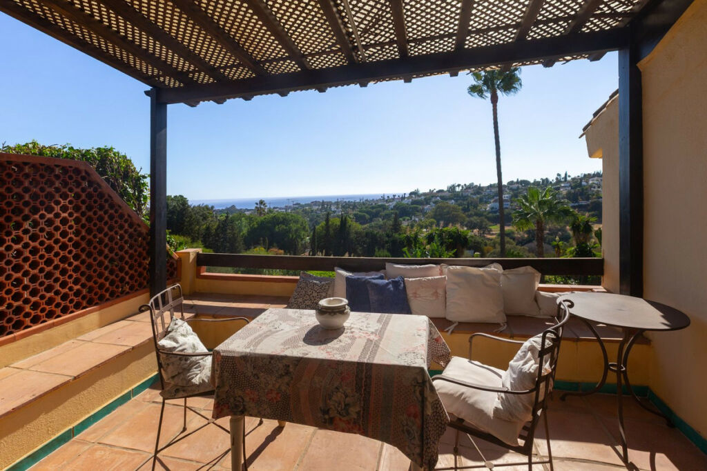 Detached Villa Elviria Málaga - image 13