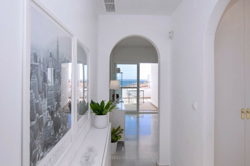 Middle Floor Apartment Miraflores Málaga - image 15