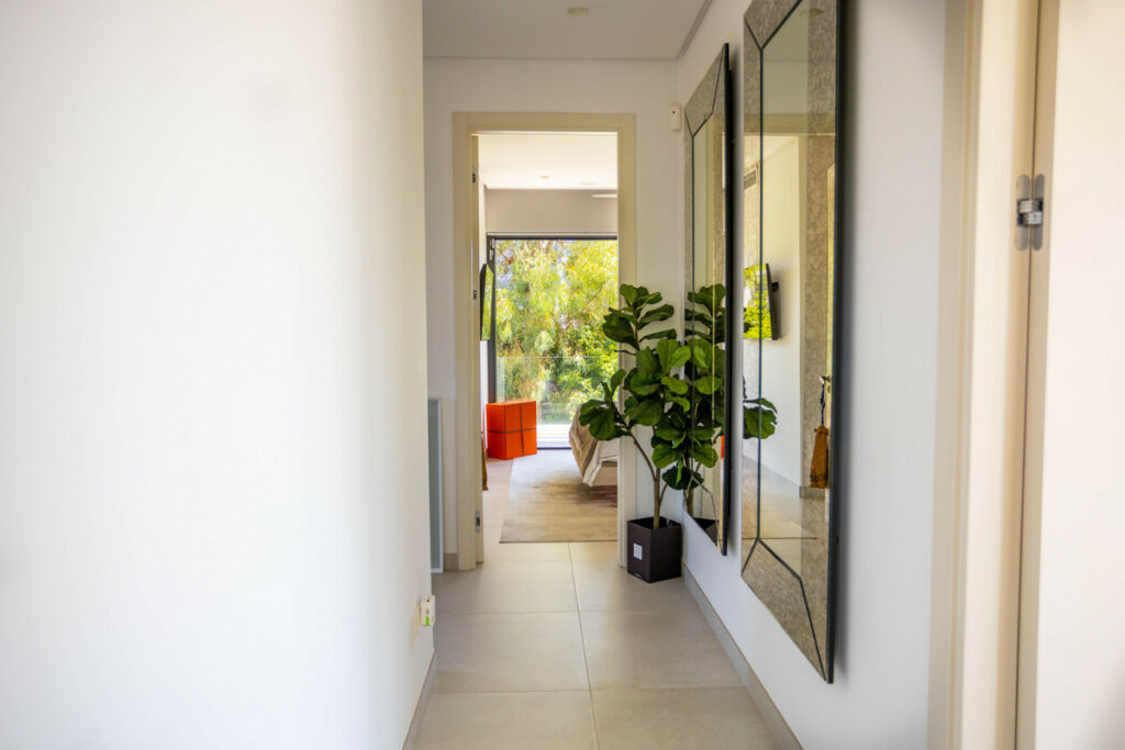 Detached Villa Estepona Málaga - image 15
