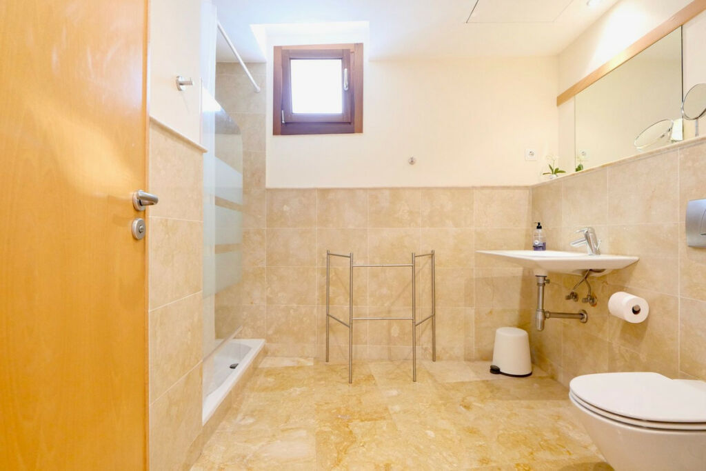 Penthouse Altos de los Monteros Málaga - image 15
