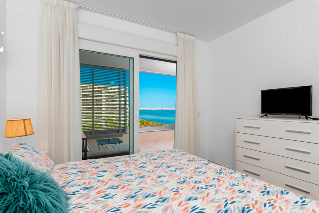 Middle Floor Apartment Punta Prima Alicante - image 15
