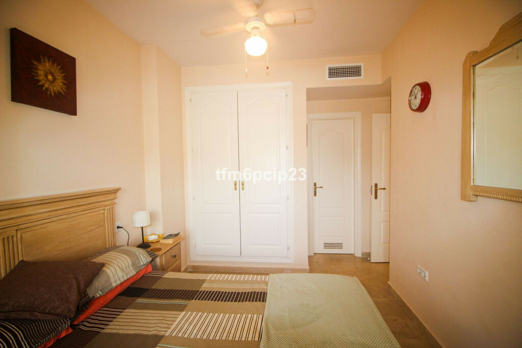 Penthouse Duplex La Duquesa Málaga - image 15