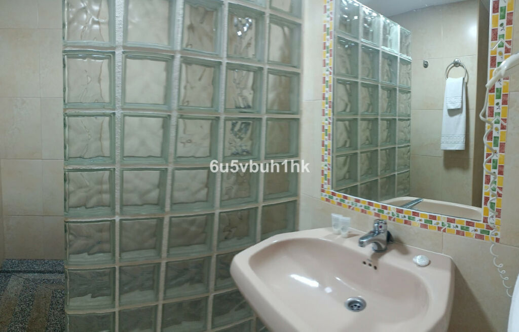 Middle Floor Apartment Fuengirola Málaga - image 16