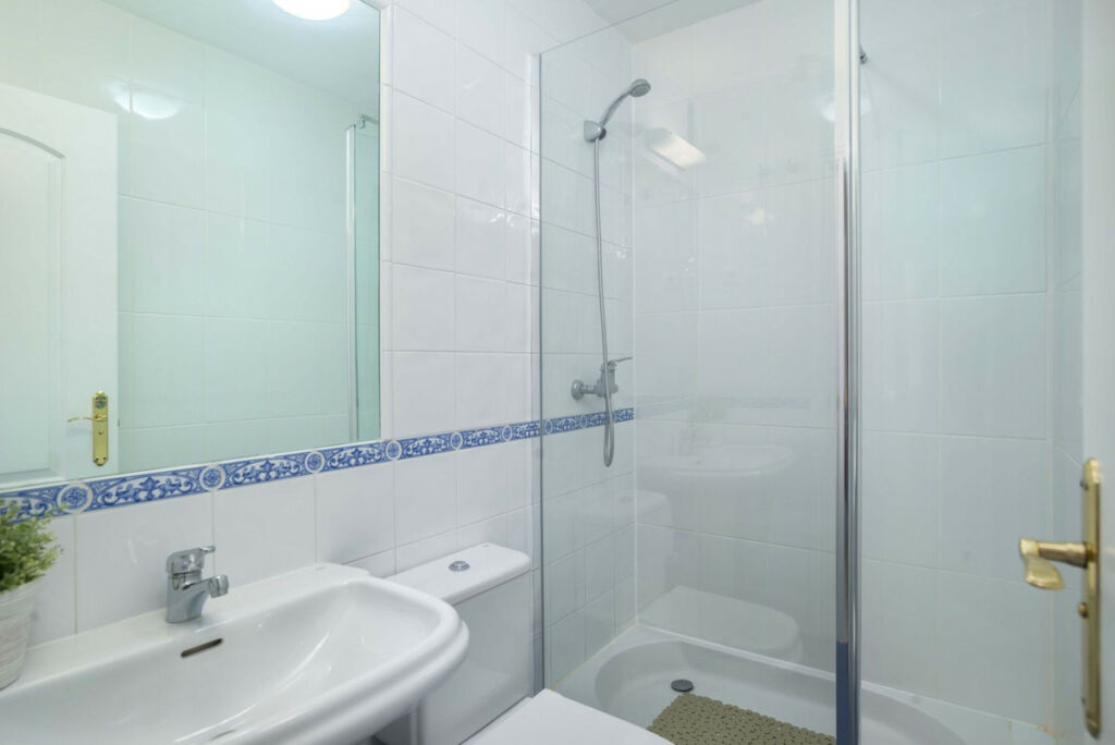 Middle Floor Apartment Alhaurin Golf Málaga - image 14
