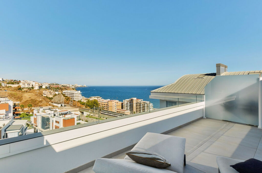 Penthouse Duplex Higueron Málaga - image 15