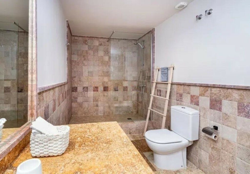 Ground Floor Apartment The Golden Mile Málaga - image 15