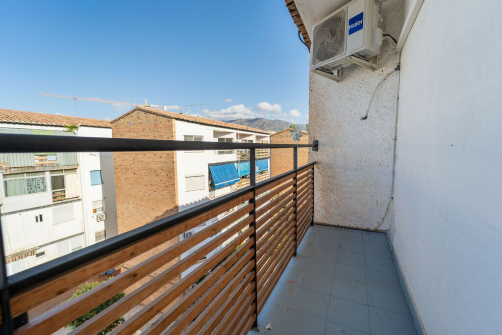 Top Floor Apartment Fuengirola Málaga - image 15